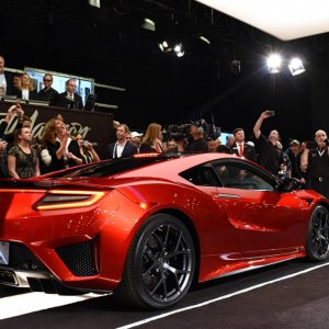 2017-acura-nsx-with-vin-001-sells-at-auction-for-1-2-million_100544181_l.jpg