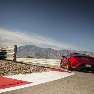 2017-acura-nsx_100549321_h.jpg