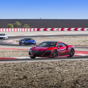 2017-acura-nsx_100549336_h.jpg