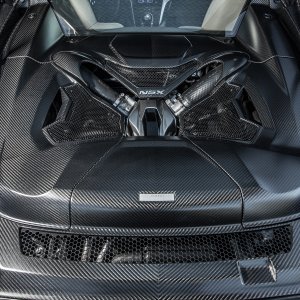2017-Acura-NSX-engine-cover2.jpg