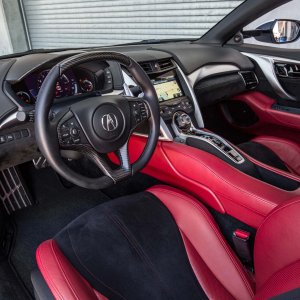 2017-Acura-NSX-interior.jpg