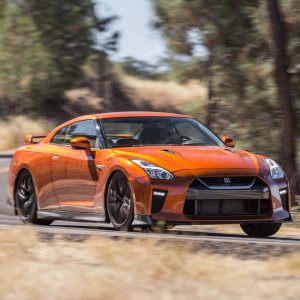 2017-Nissan-GT-R-front-three-quarter-in-motion-02.jpg