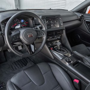 2017-Nissan-GT-R-interior.jpg